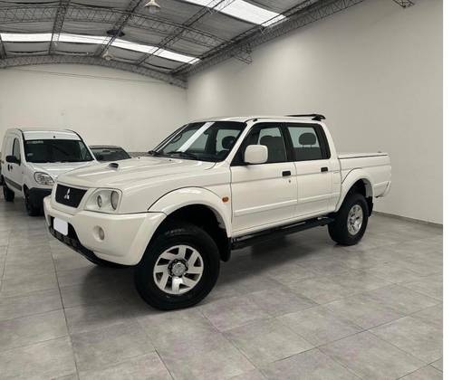 MITSUBISHI L200 2.5 SPORT HPE 4X4 CD 8V TURBO INTERCOOLER DIESEL 4P AUTOMÁTICO